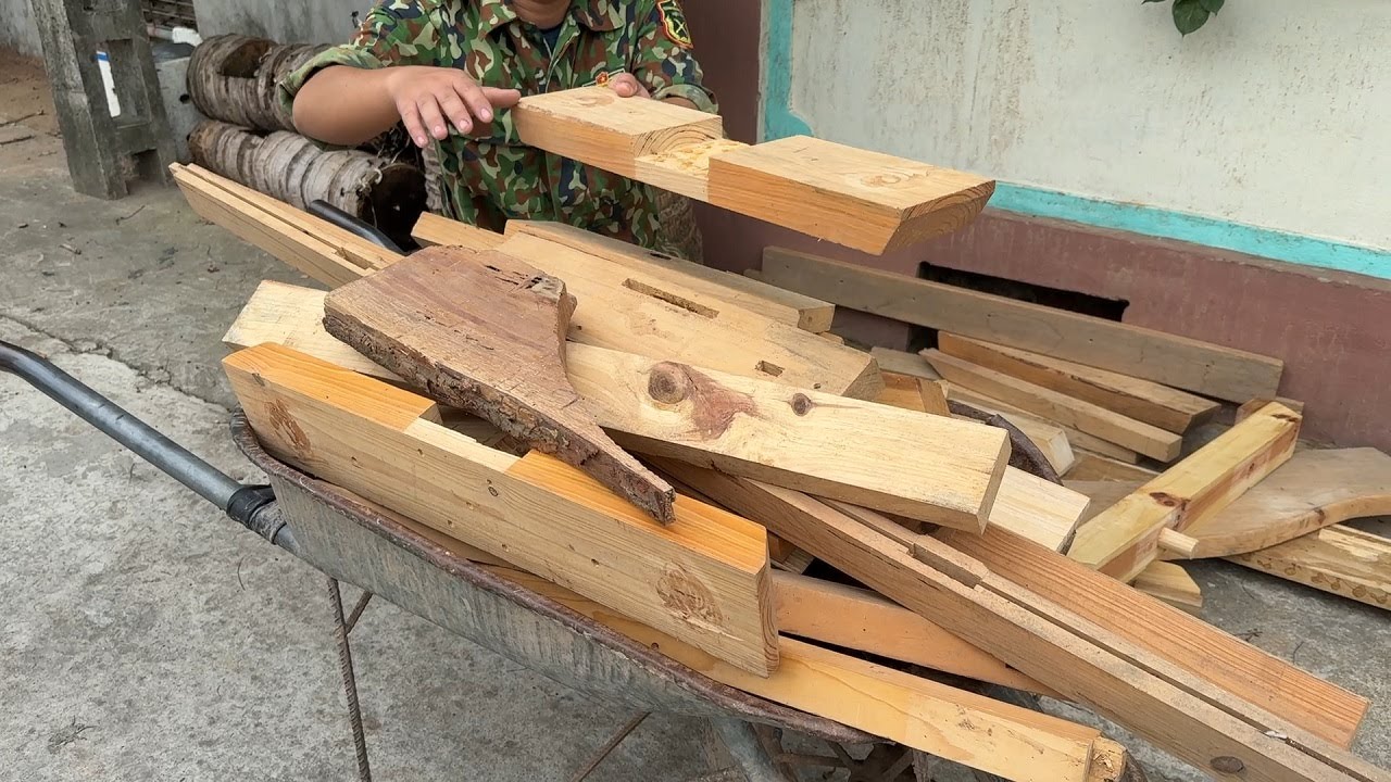 Perfect Recycling Of Wood: It's Magical To Be Able To Craft A Beautiful Work From This Pile Of Wood