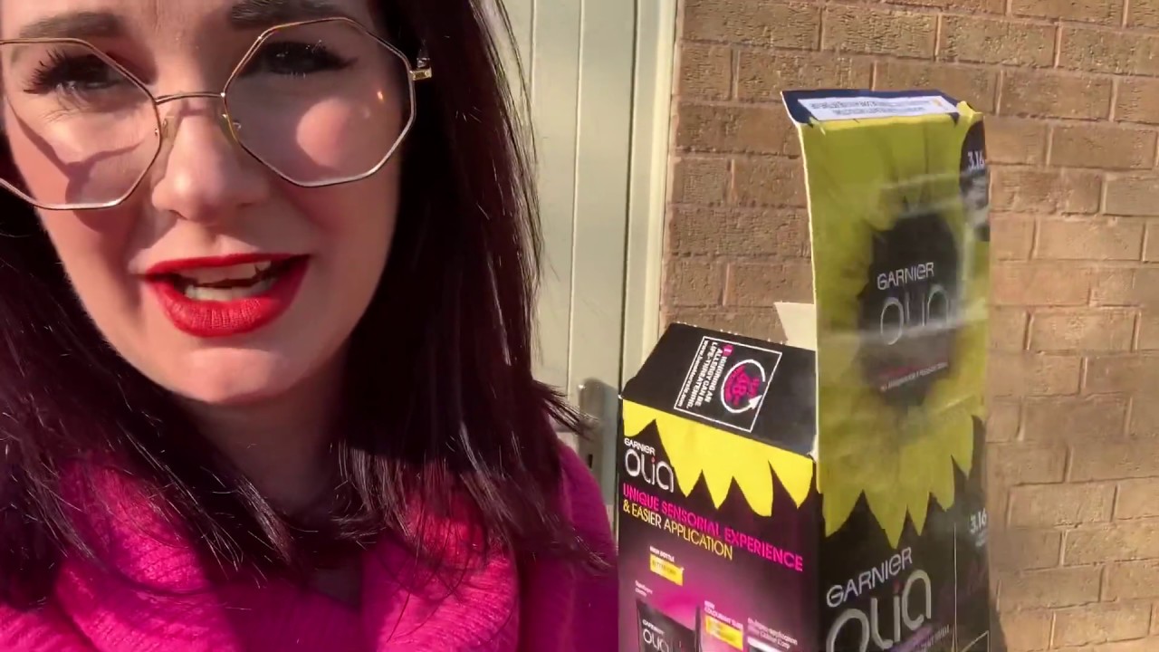 Colouring my hair garnier Olia deep violet 3.16 before & results of the hair dye
