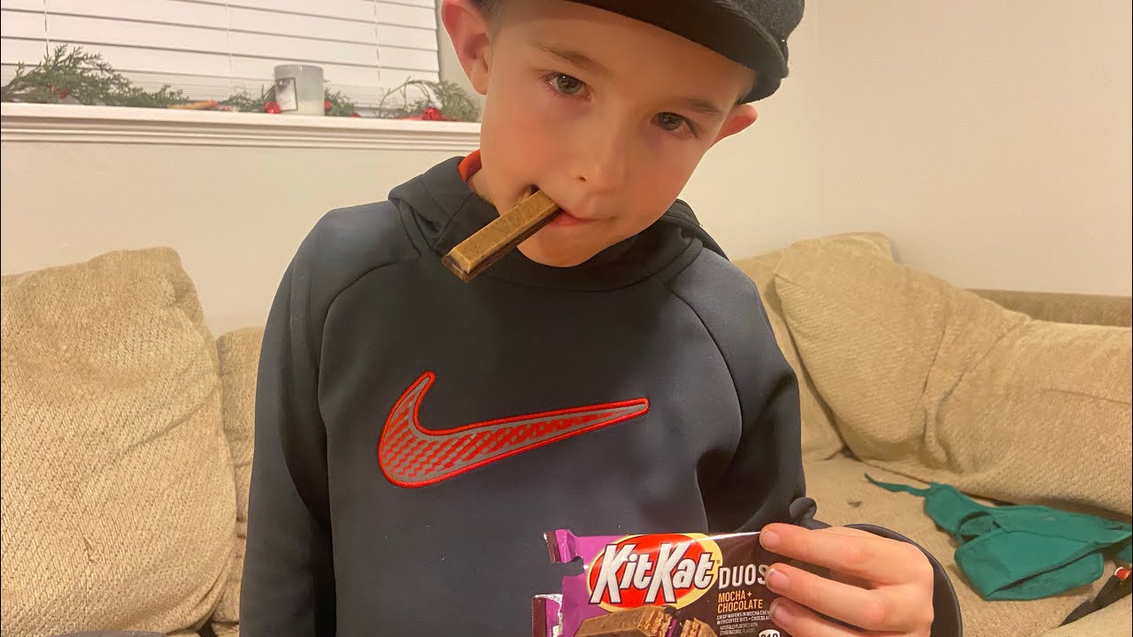 Kit Kat Mocha Chocolate Flavor Taste Test and Review