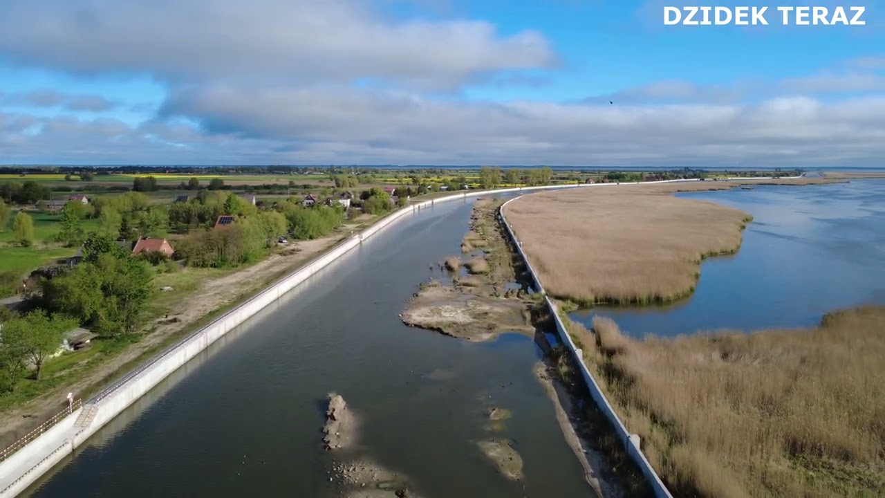 CZEKAJĄC NA POGŁĘBIANIE RZEKI ELBLĄG