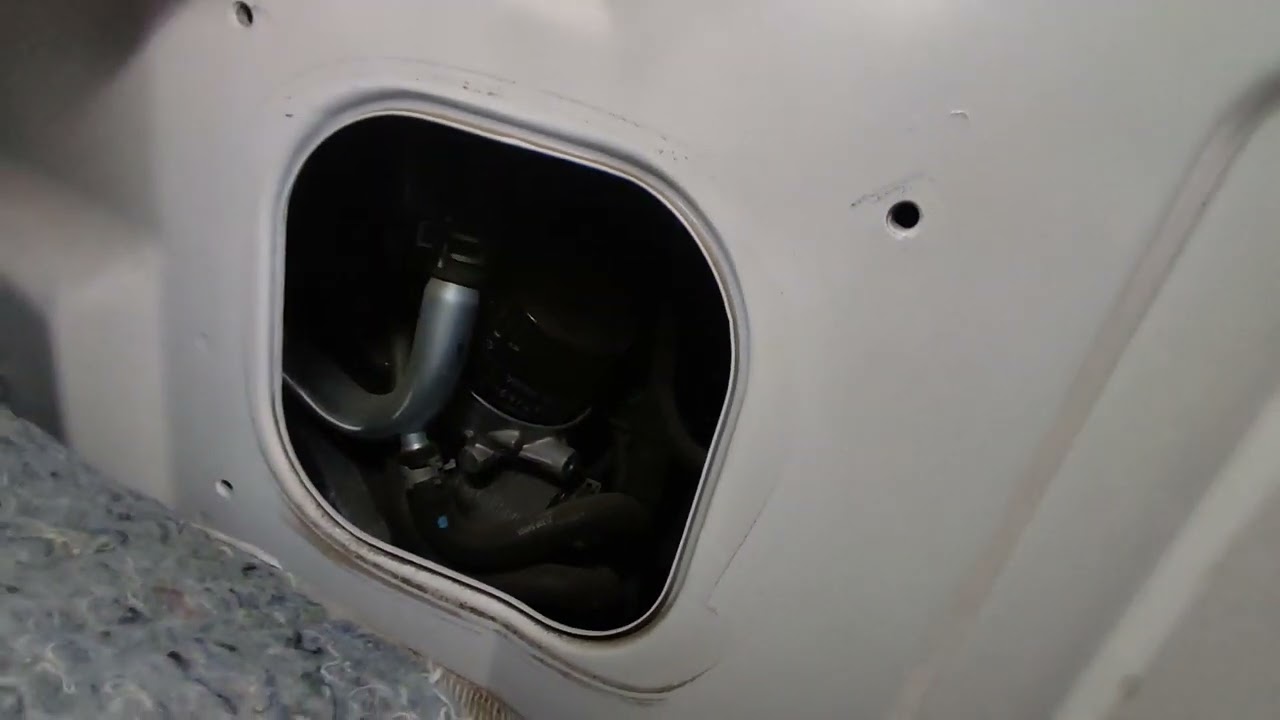 Cómo cambiar filtro de aceite de Nissan urvan