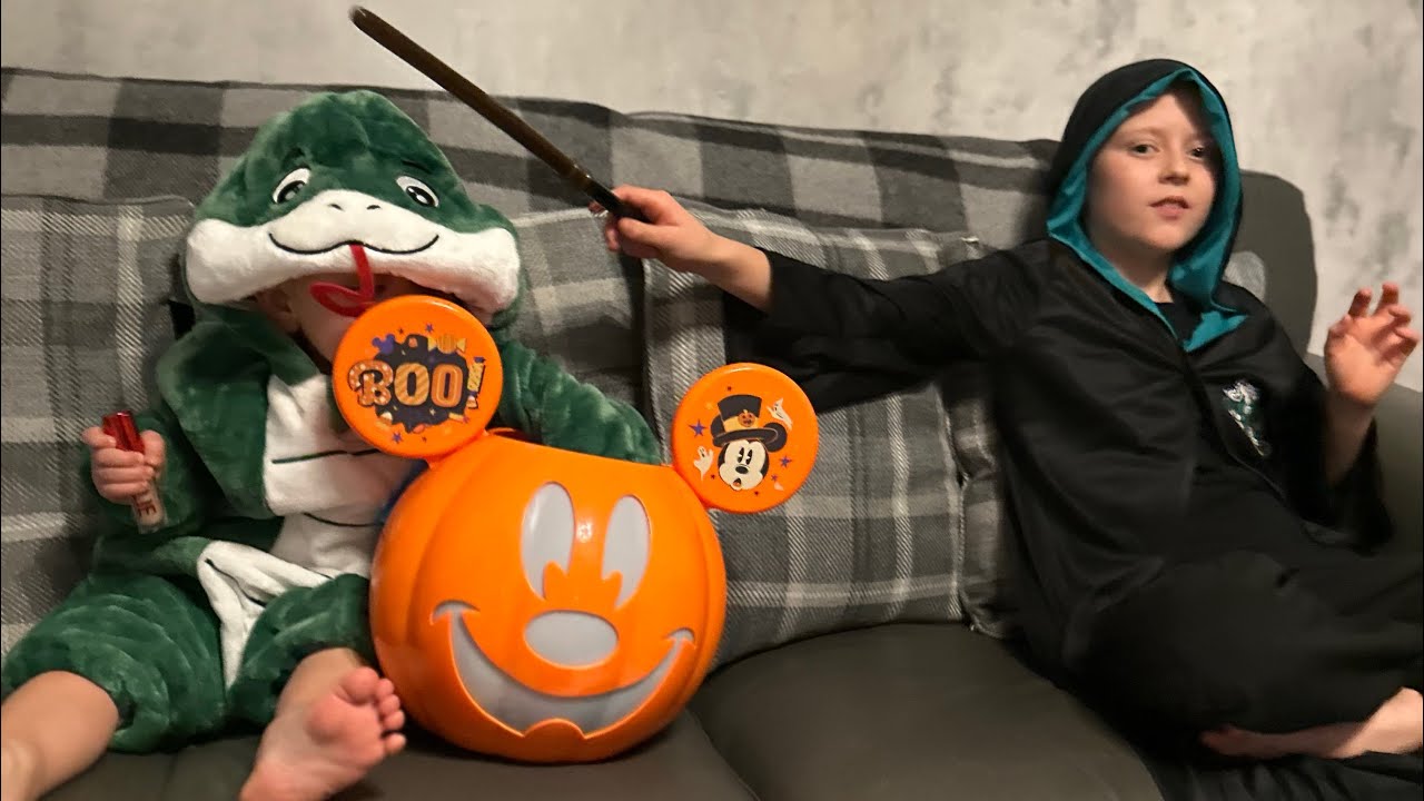 Spooky Sensory Fun 🎃 Halloween Candy and Costumes 