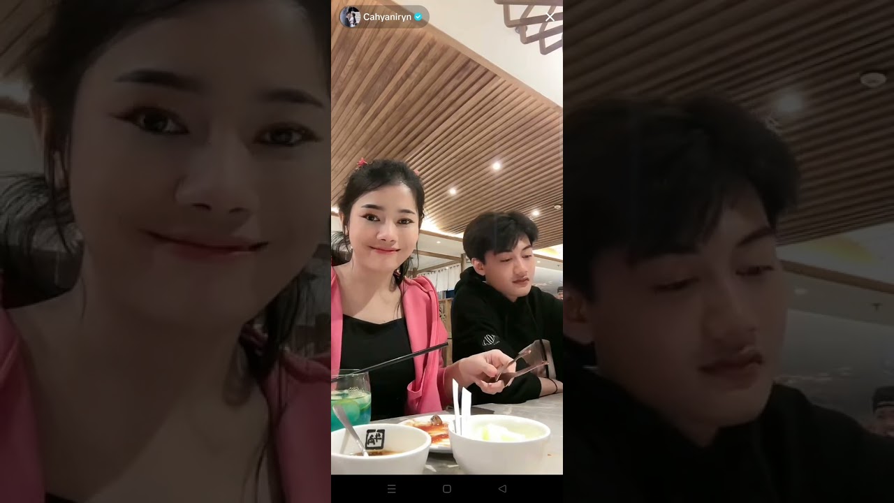 cahyaniryn lagi makan dengan suami