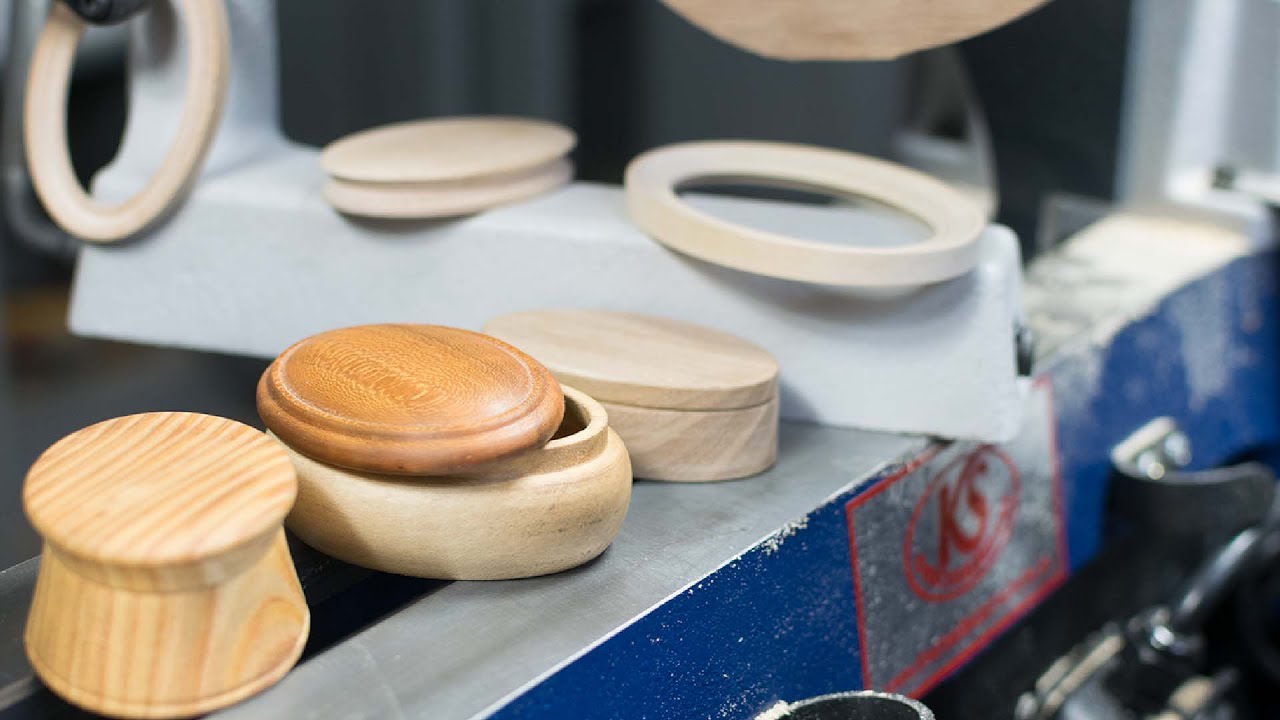 Oval drechseln mit dem HoVo Ovaldrehwerk - Zusatzgerät für die Drechselbank