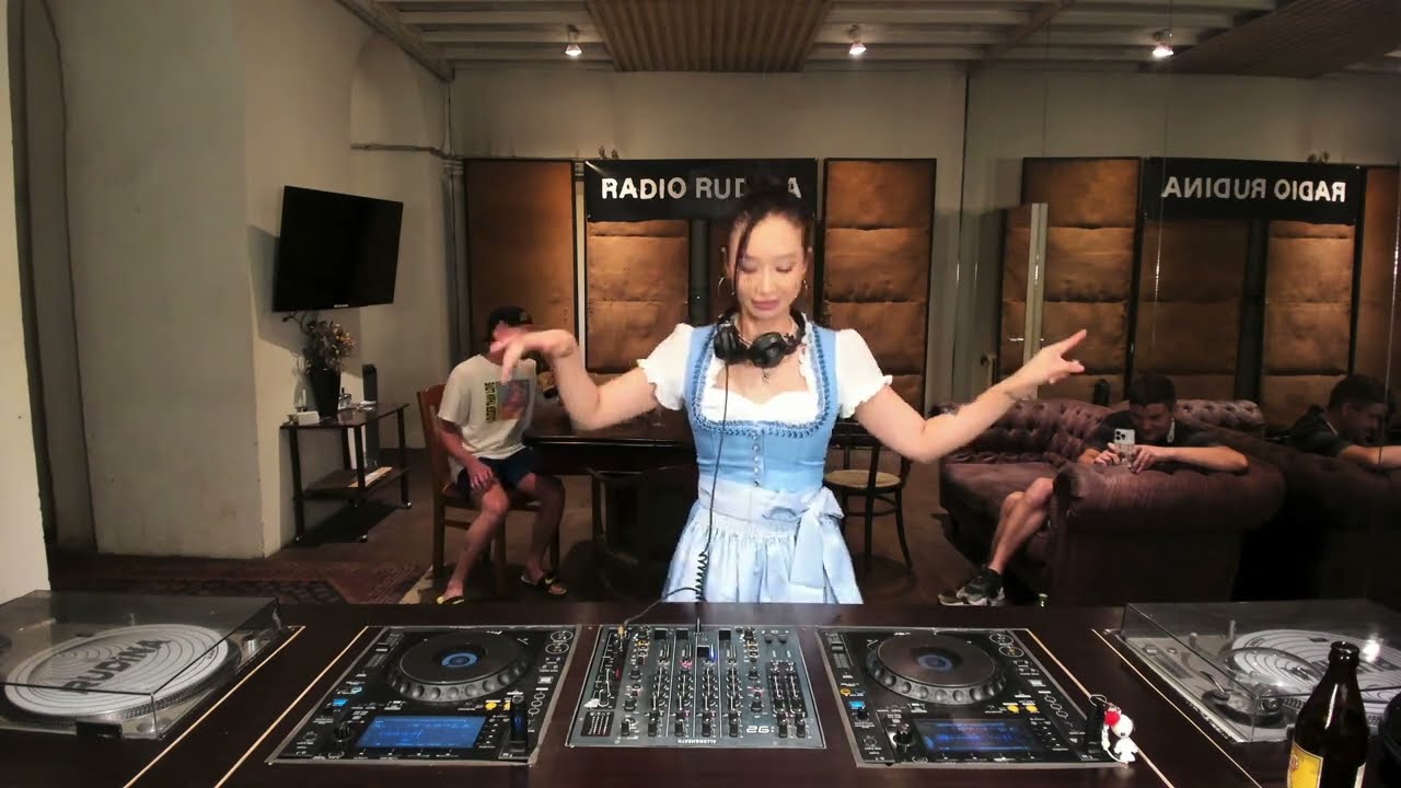 Ashiko | Radio Rudina
