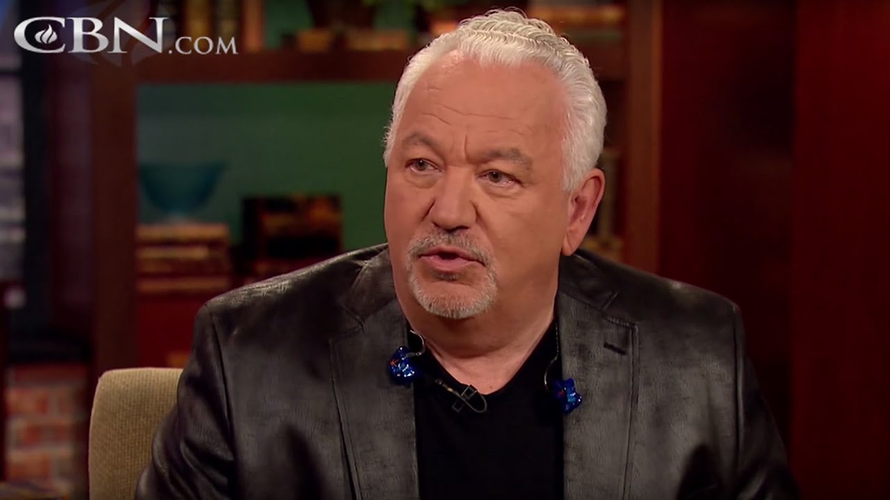 Paul Wilbur 700 club (Touching the Heart of God) interview