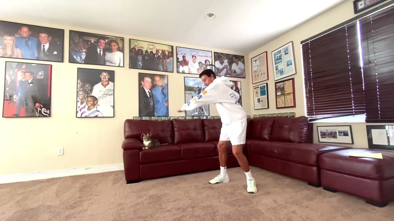 Understanding angular momentum on the forehand! Watch this! - Rick Macci