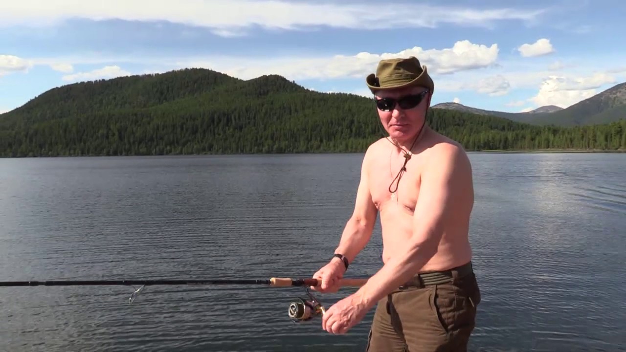 Владимир Путин на рыбалке в Тыве
