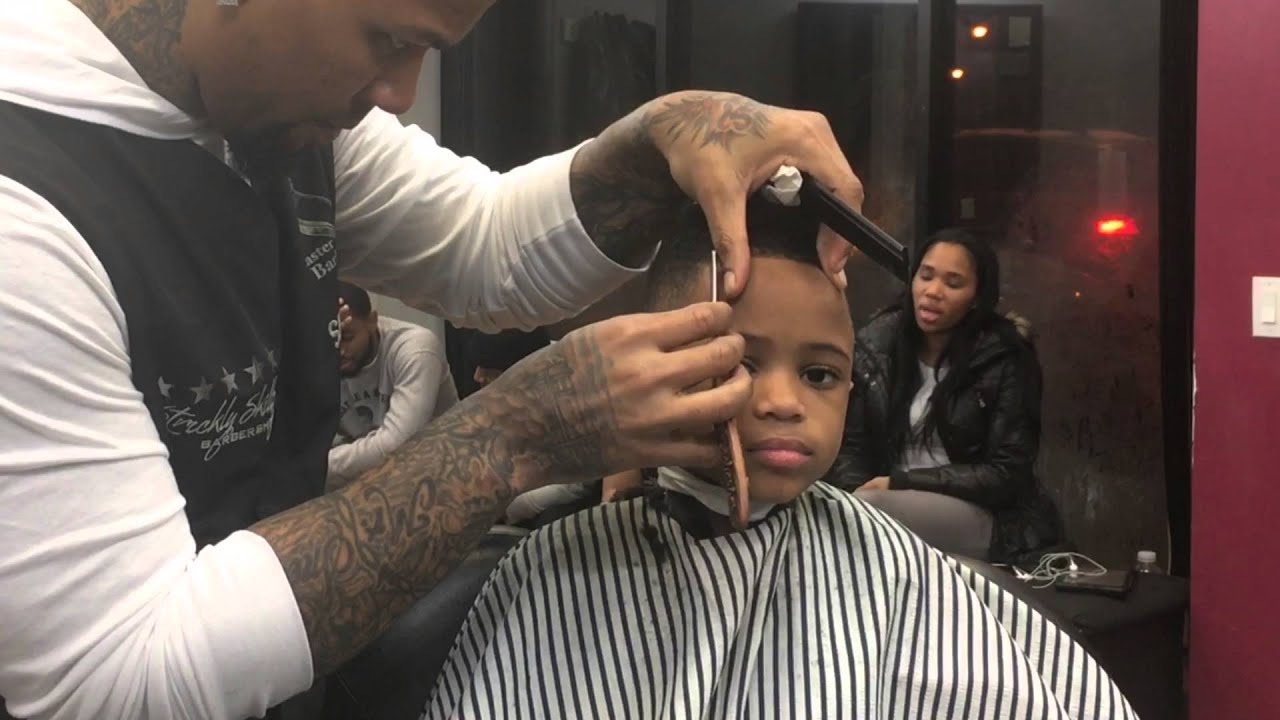 Freestyle design with Frohawk /faux hawk /Mohawk tutorial  by @Sneed_dabarber