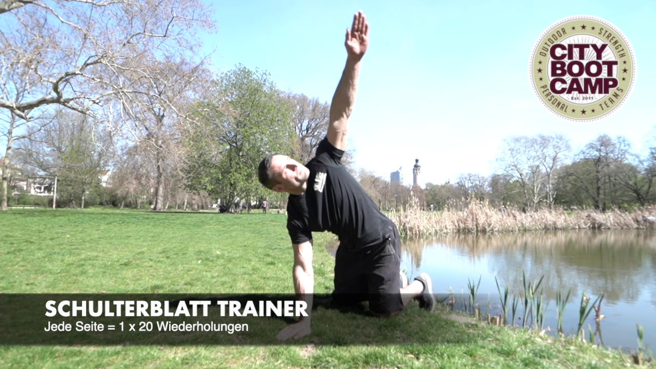CityBootCamp - Outdoor Training - R&uuml;ckenFit - SHULTERBLATT TRAINER #CityBootCamp #panomago