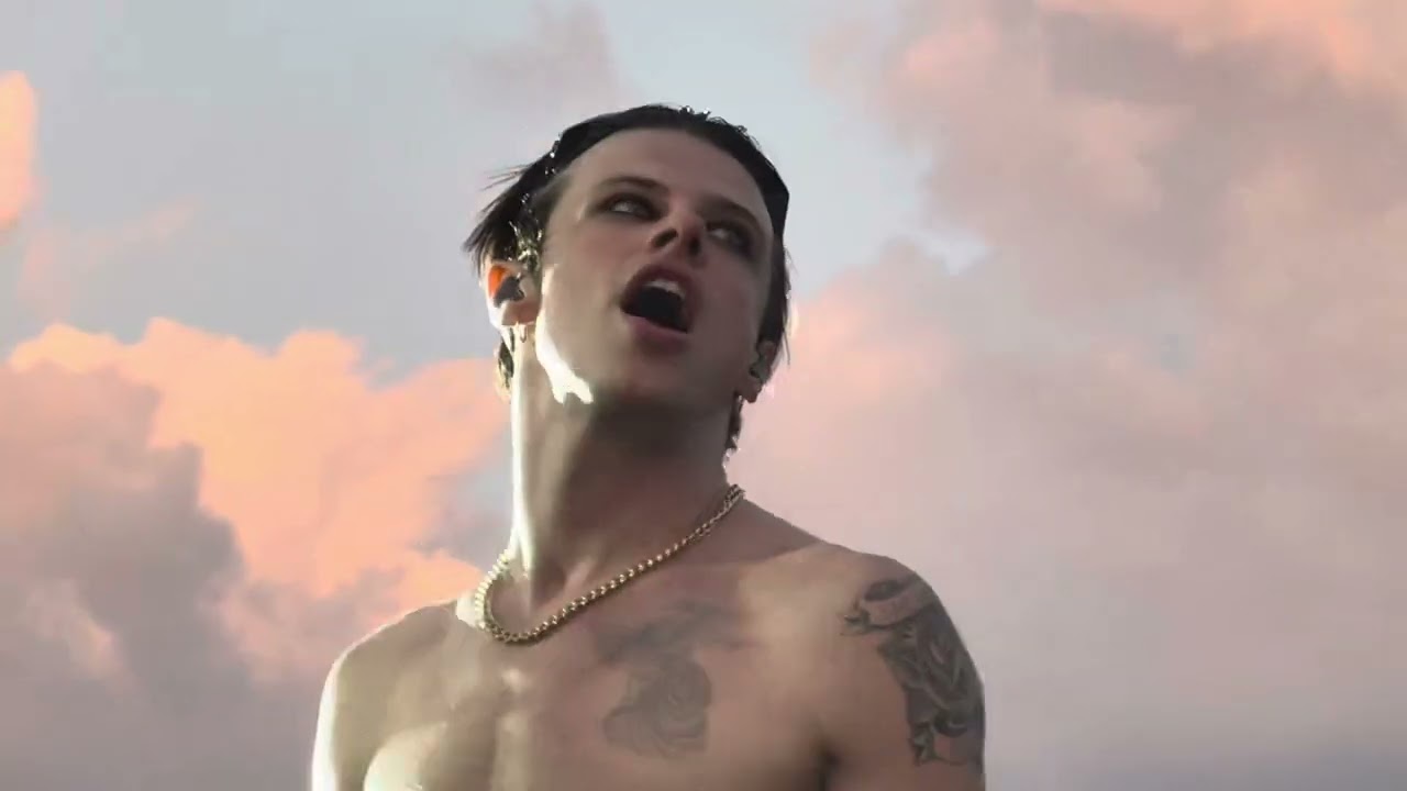 Yungblud - Hello heaven, hello. / Lovesick Lullaby LIVE AT BLUDFEST YEAR 2.