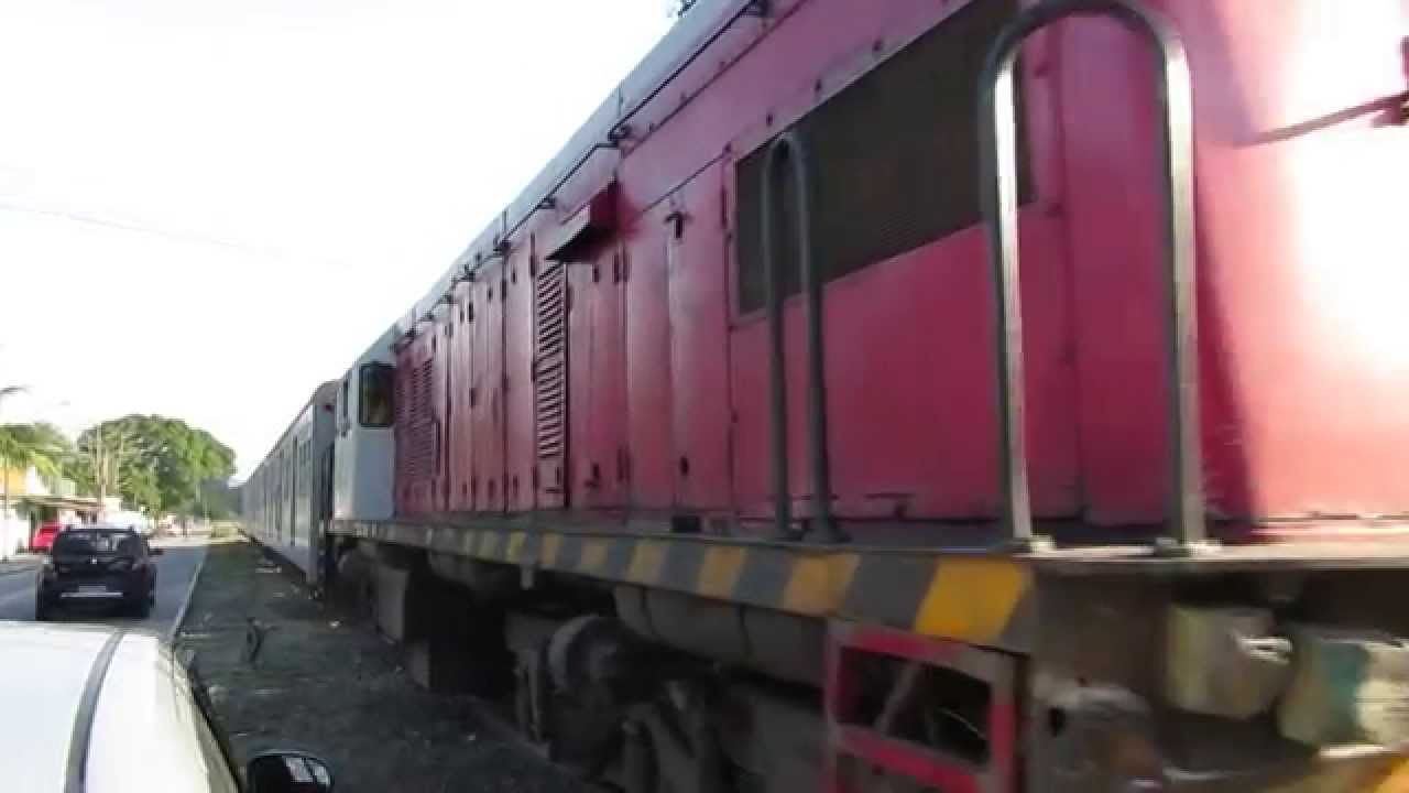 TREM EM GUAPIMIRIM - vídeo ney (08.05.14)