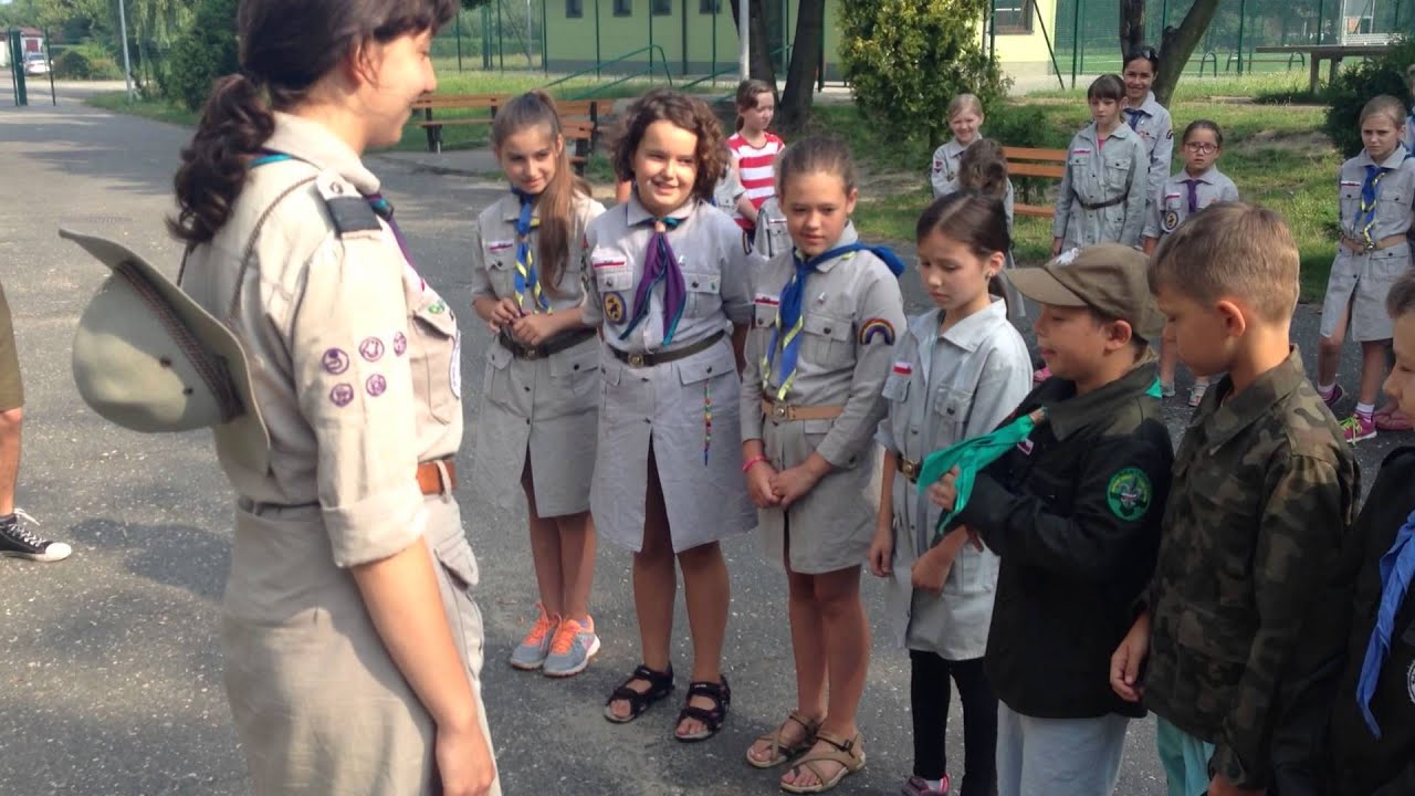 Kolonia zuchowa w Kuźni Raciborskiej 2014 - meldowanie zuchów