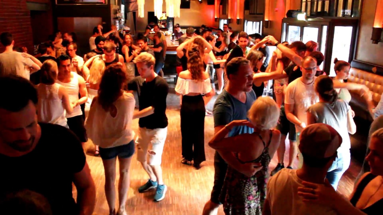 Live Bachata Class ~ Alejandro Peca & Marina Sol @Soda Club Berlin