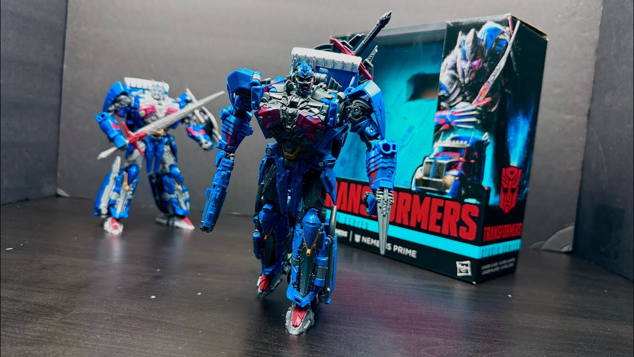 «Кто посмеет бросить мне вызов!» Обзор фигурки Оптимуса Прайма из серии Transformers Studio Serie...