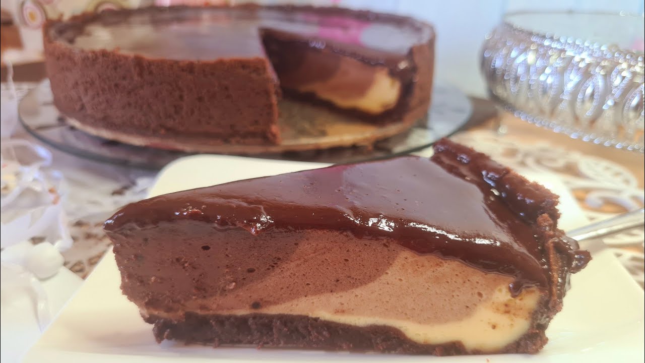 Unwiderstehlich lecker! Schokoladen Käsekuchen mit Schokoladenguss.