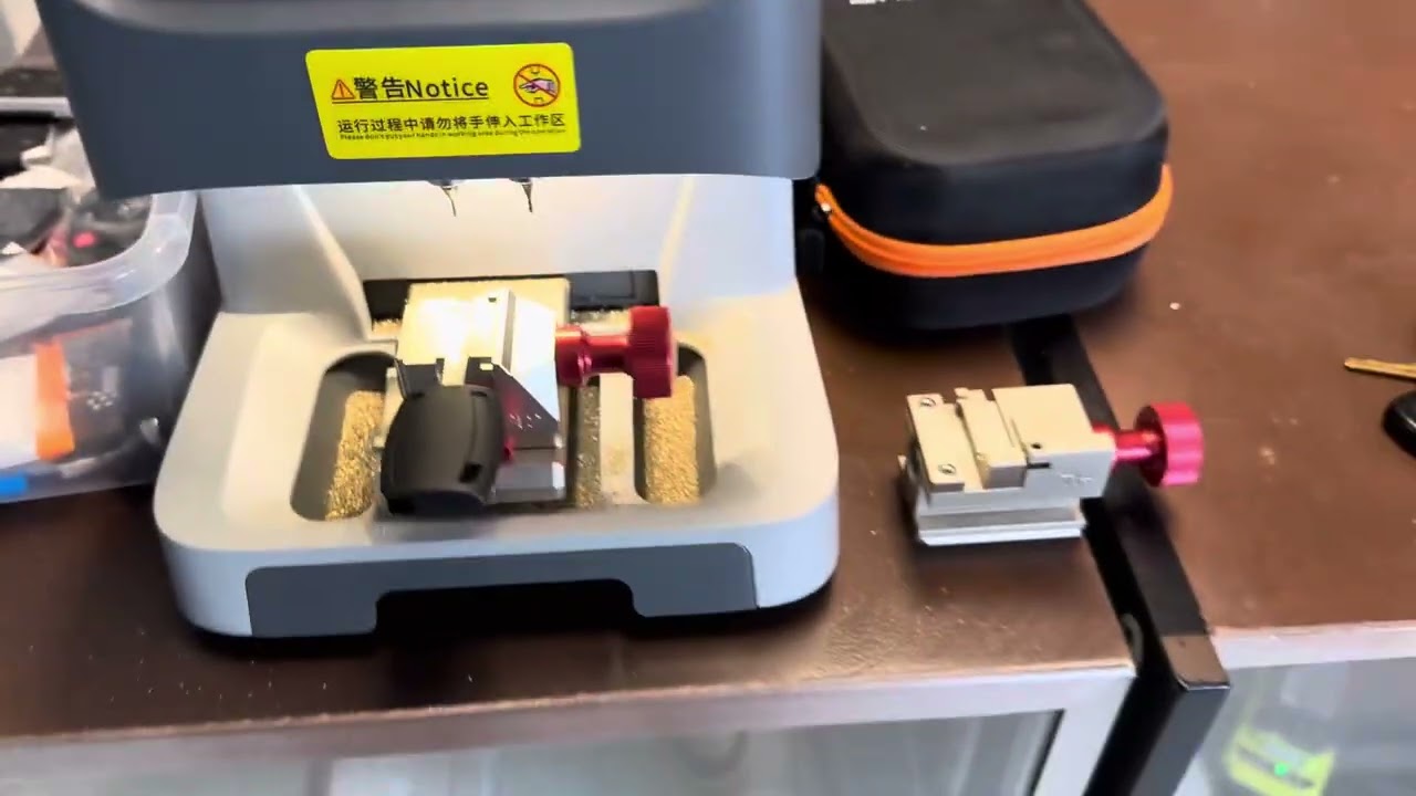 CGDI Godzilla key cutting machine