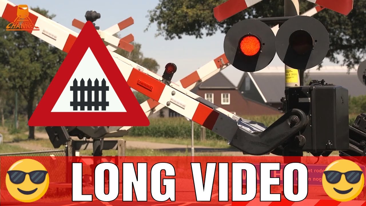 DUTCH RAILROAD CROSSING - 😎 LONG VIDEO 😎 - Maarheeze   Sterkselseweg
