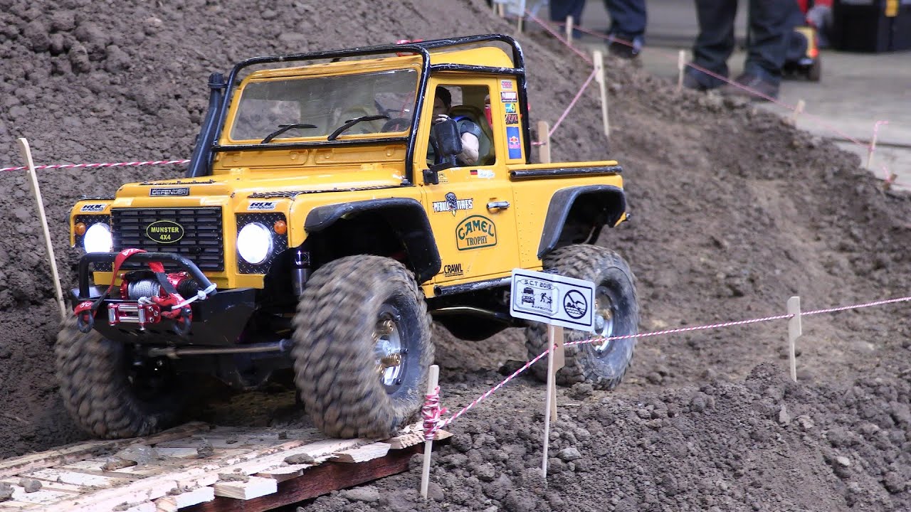 RC Land Rover Defender 90 Pick Up - Erlebniswelt Modellbau Kassel 2016 (4K Ultra HD)
