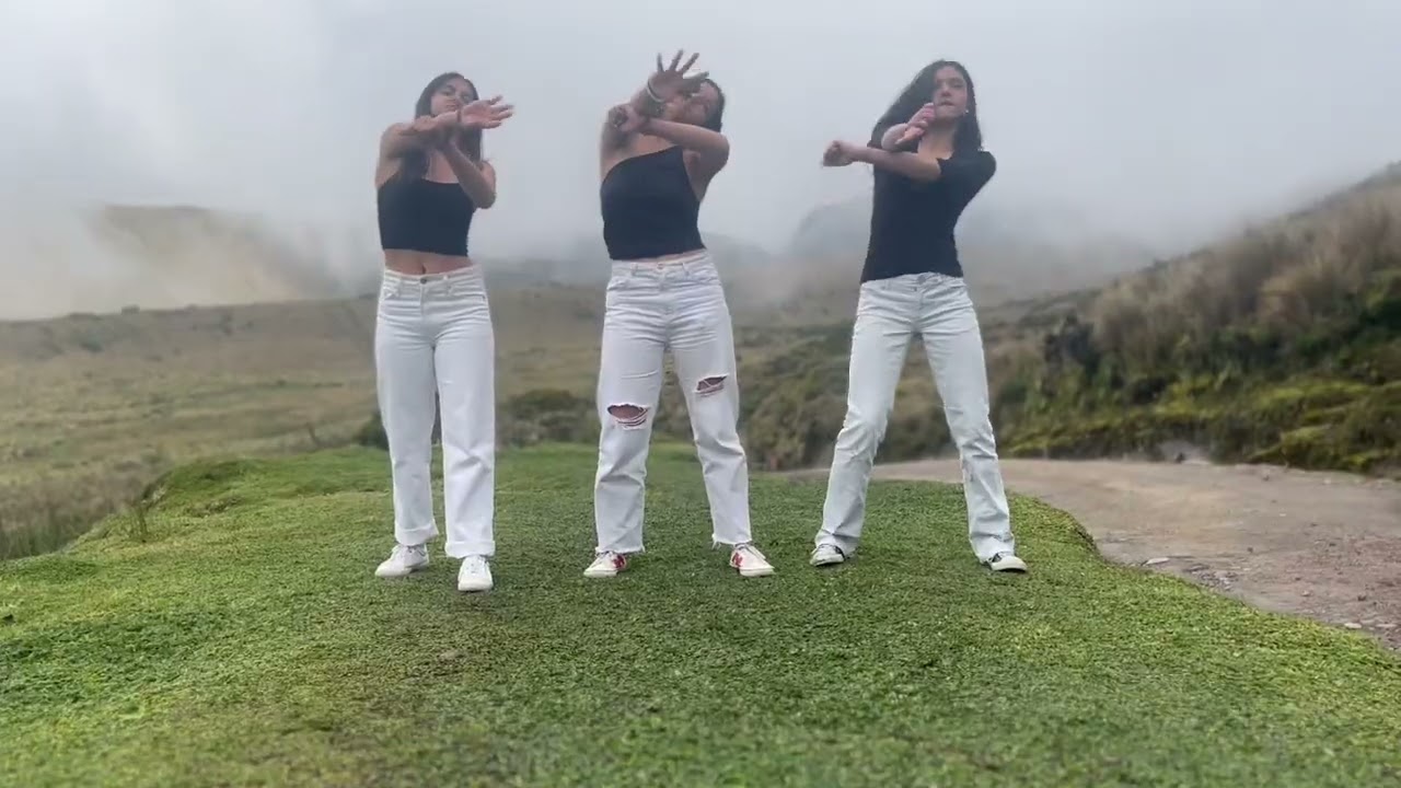 #JIJ2023DansezLesJIJ Lycée La Condamine Quito Equateur