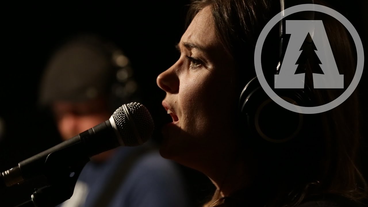Jill Andrews - Sweet Troubled Man | Audiotree Live