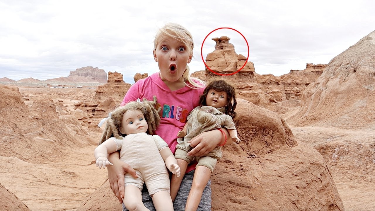 Приходите поиграть с нами! У куклы есть сестра-близнец?