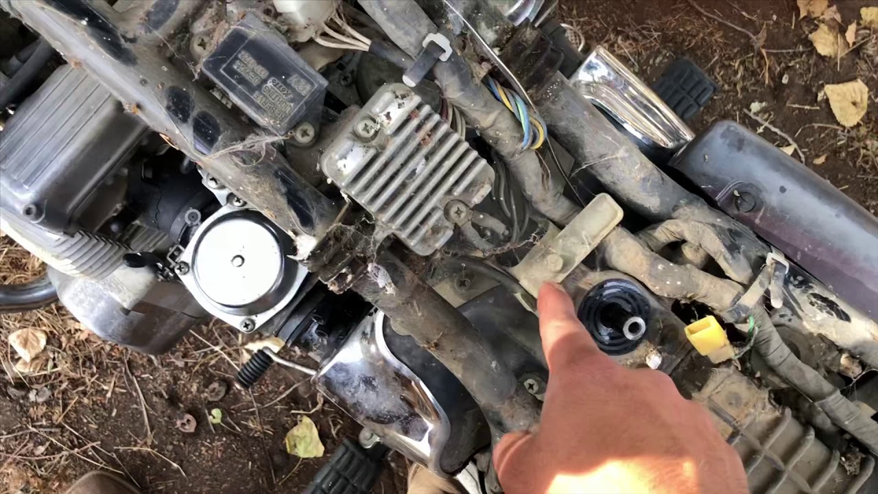 1980 Yamaha xs1100 special carb work.