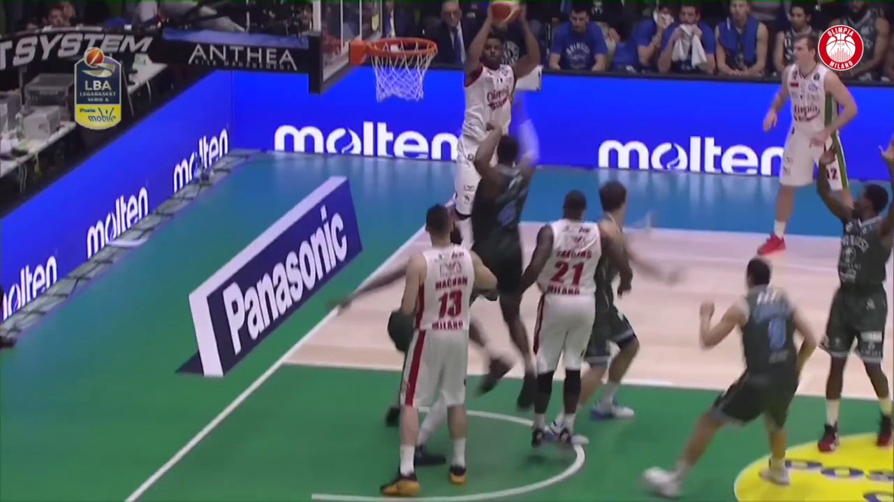 Play of the game - Milan Macvan!