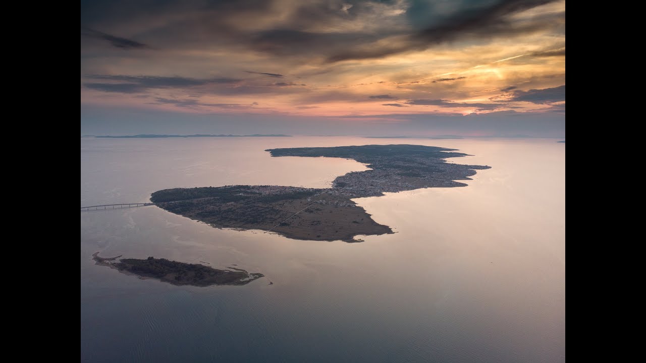 VIR - ISLAND WITH TWO FACES | 4K CINEMATIC VIDEO