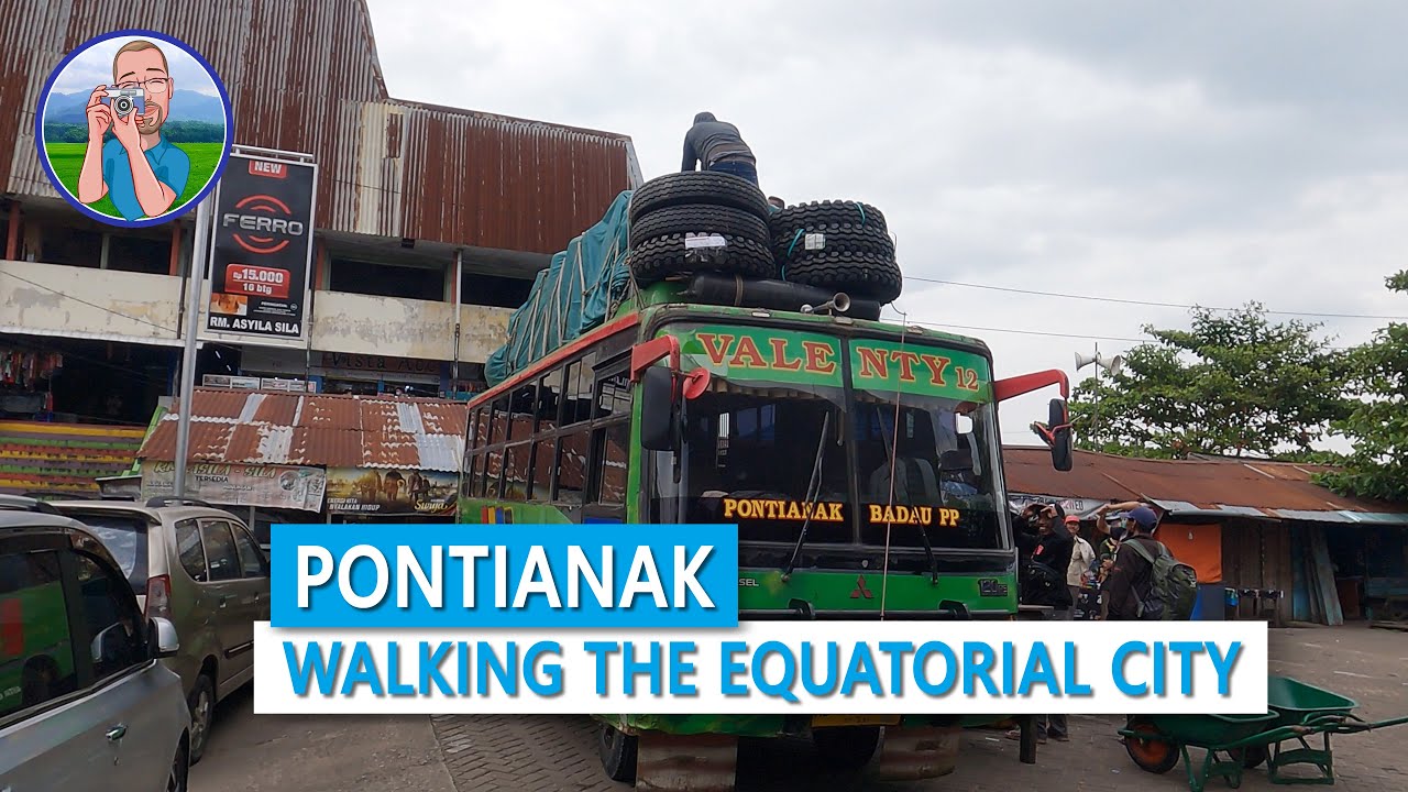 Walking through the Equatorial city of Pontianak 🇮🇩
