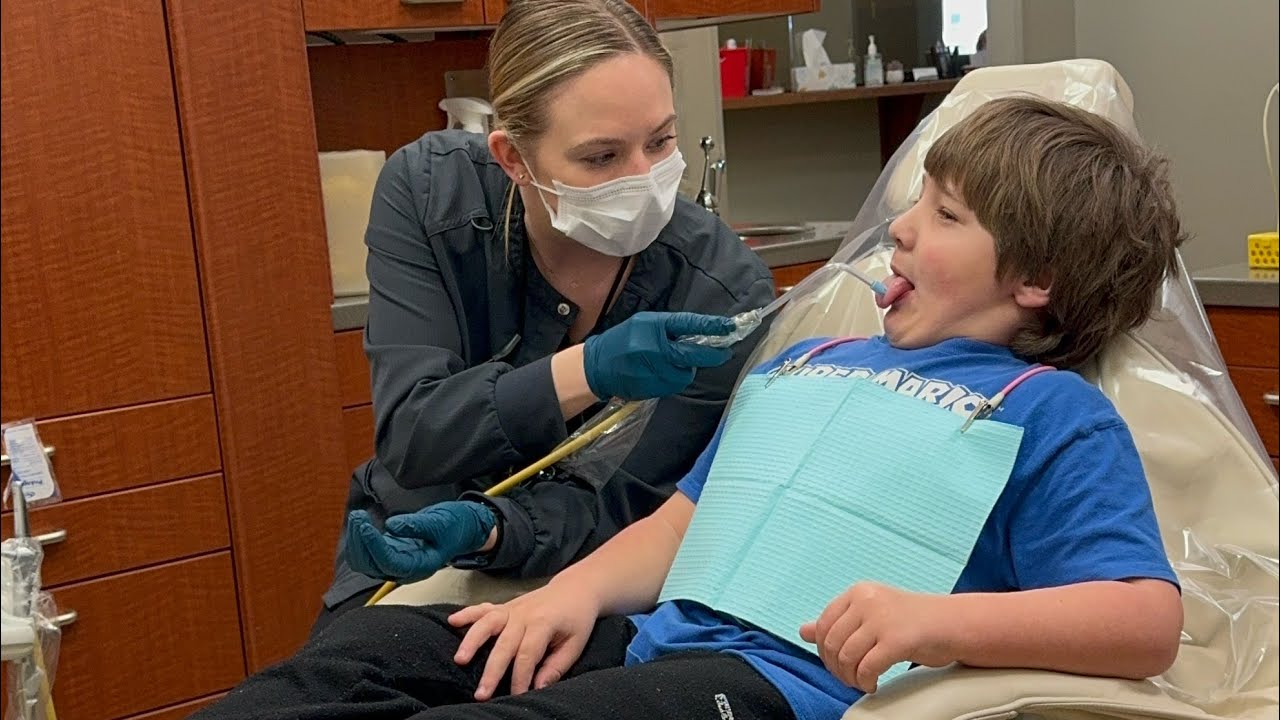 Linc’s first dentist!!