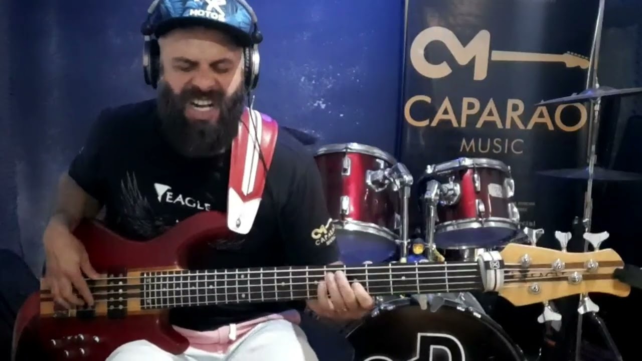 Senhor tu és Bom// Comunidade Zona Sul//BASS COVER// EGB5000 com Pré Amp 5k Deoliveira