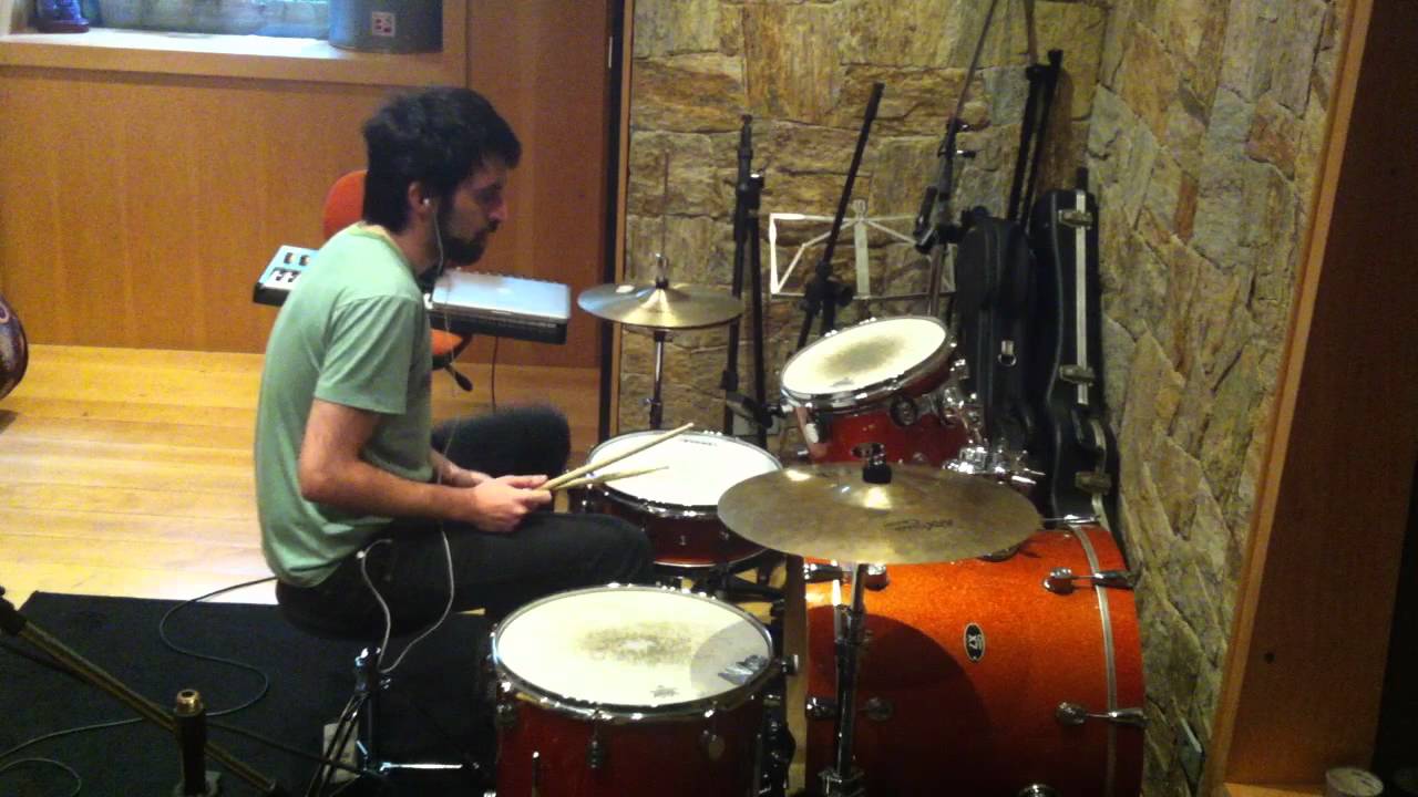 SUPERCOMBO - Leo Ramos ensaiando - Ve Se Nao Morre - ON THE DRUMS