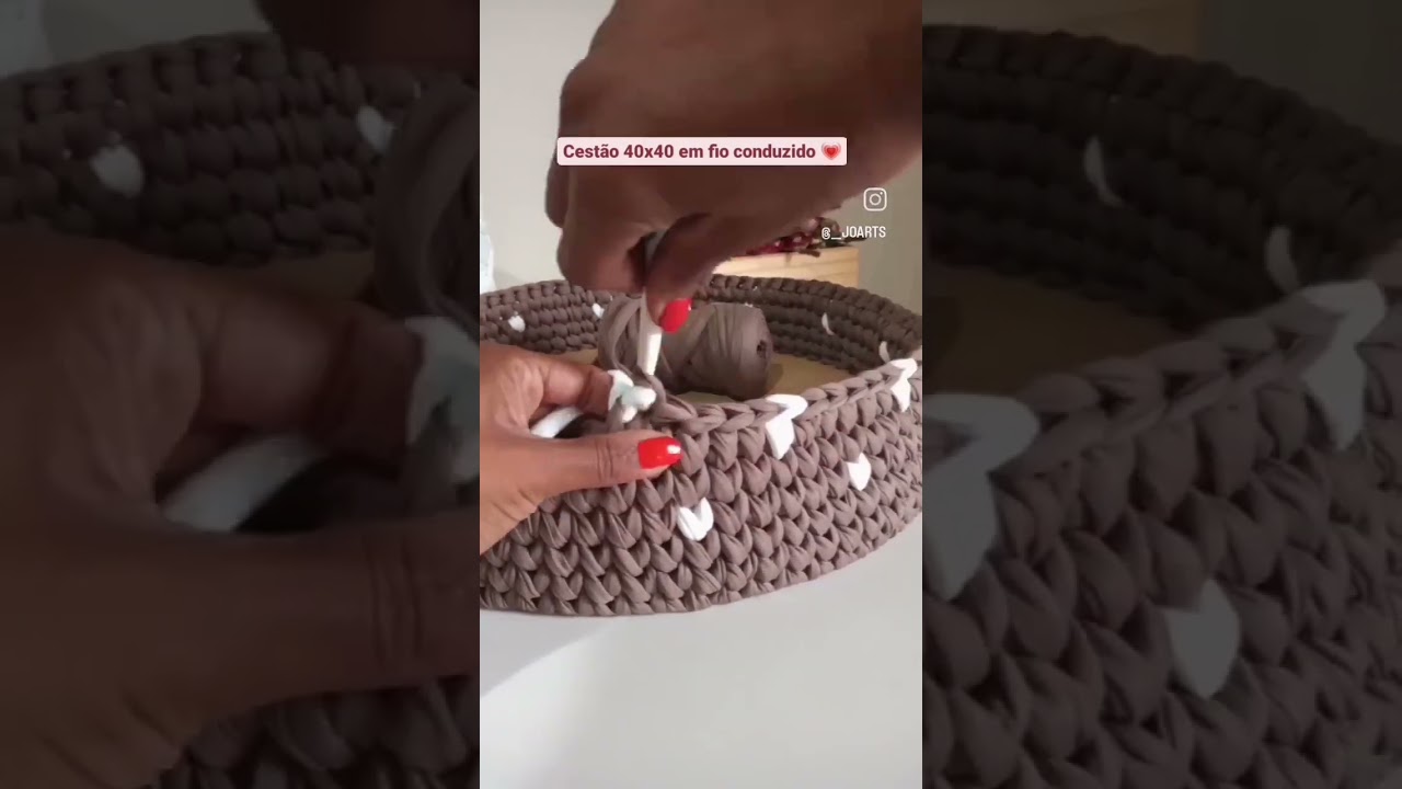 Cest&atilde;o na t&eacute;cnica de fio conduzido 💗 #croche #crochet #handmade #crochettutorial #fiodemalha
