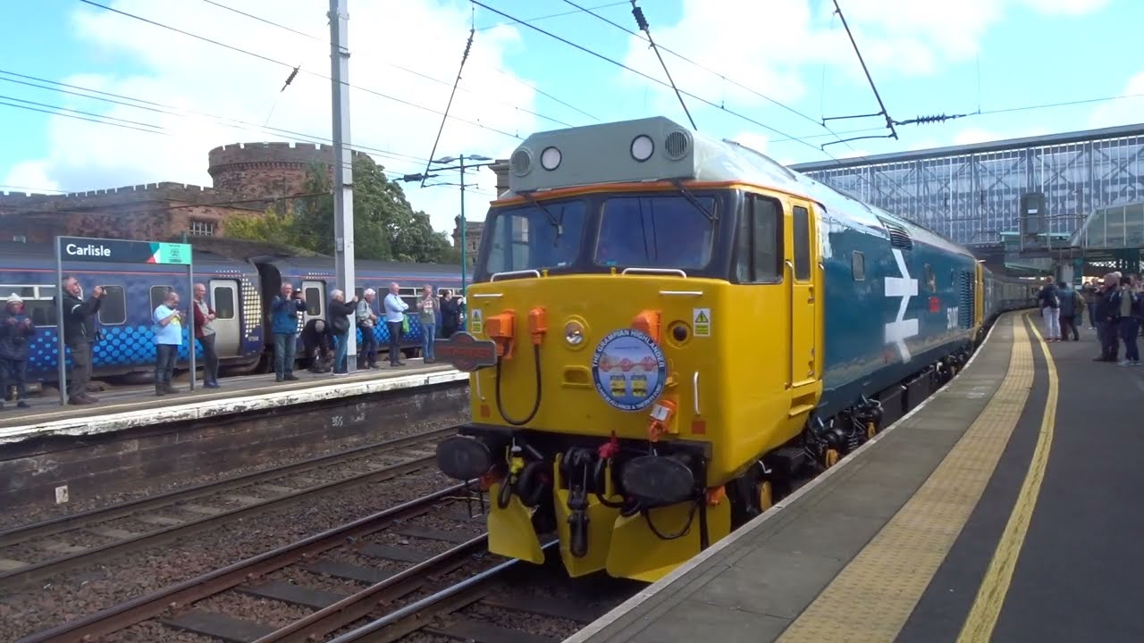 The x2 Class 50 'Hoovers' Nos.50007+50049 with 