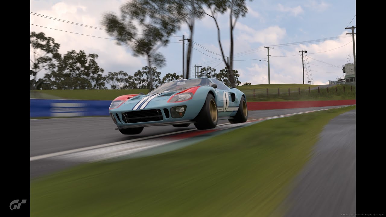 RyanClan - Ford GT40 vs Lamborghini Miura at Mt panorama 