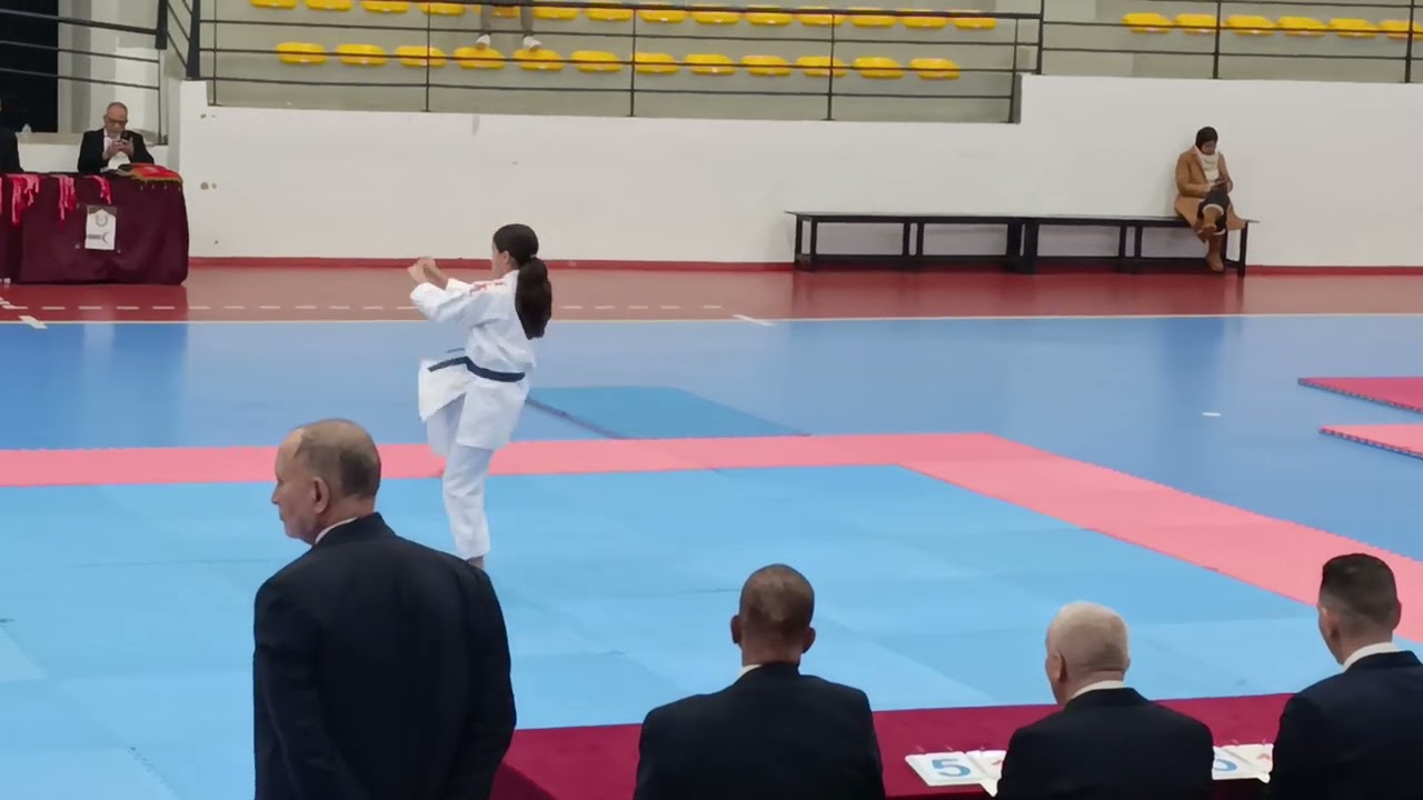 Roudayna hmaili.  Championnat régional kata shotokan 2026/01/04.    Parti final
