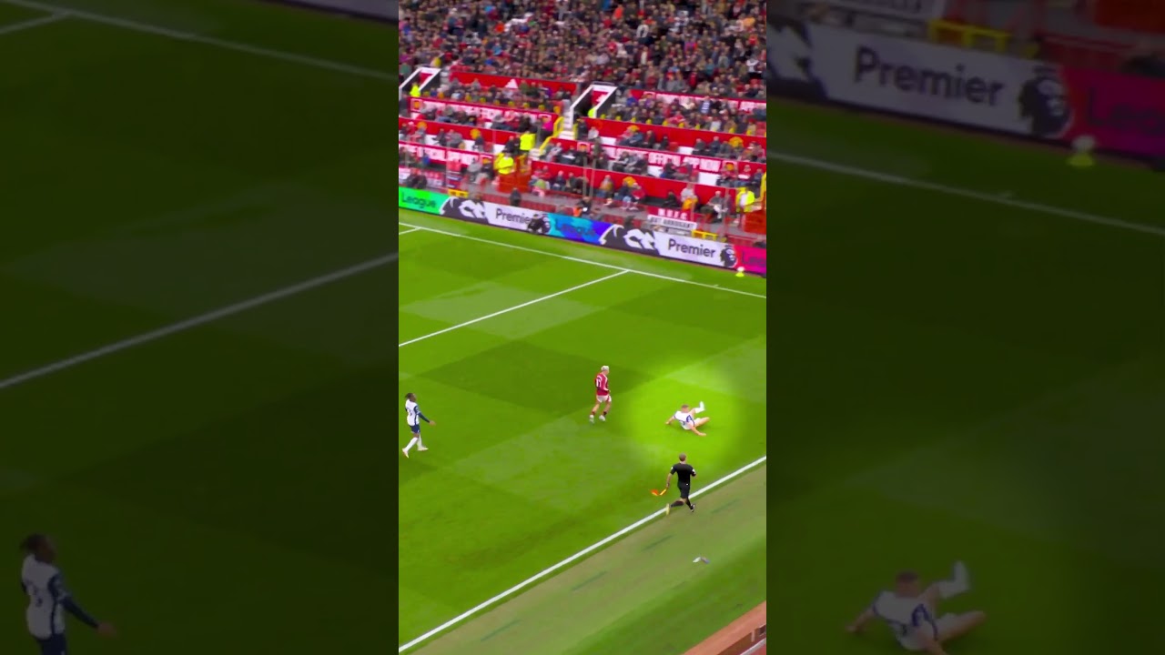 Micky with the FASTEST sprint in the 2024/25 Premier League season ⚡️