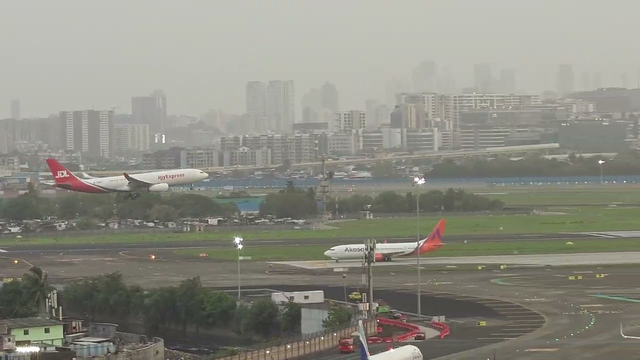 Joy Express Landing at Chhatrapati Shivaji Maharaj International Airport (CSMIA) &ndash; Terminal 2 (T2)
