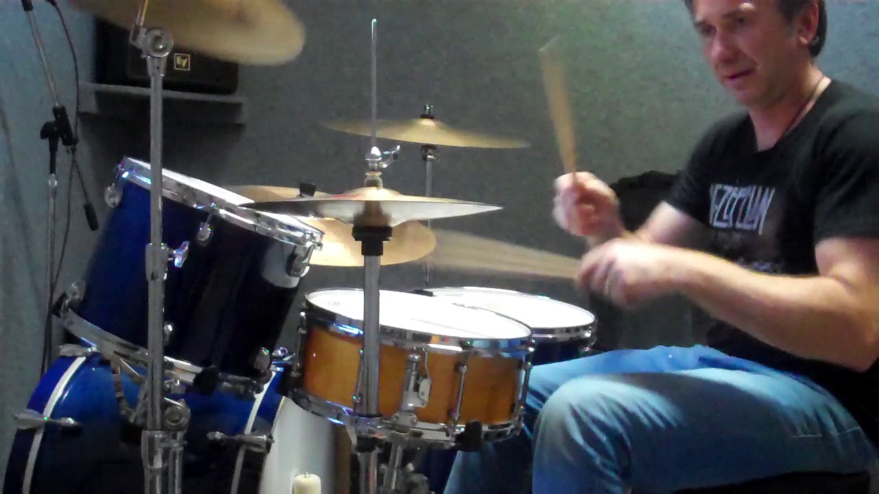 Premier Modern Classic snare drum & Premier Artist Maple drum kit.