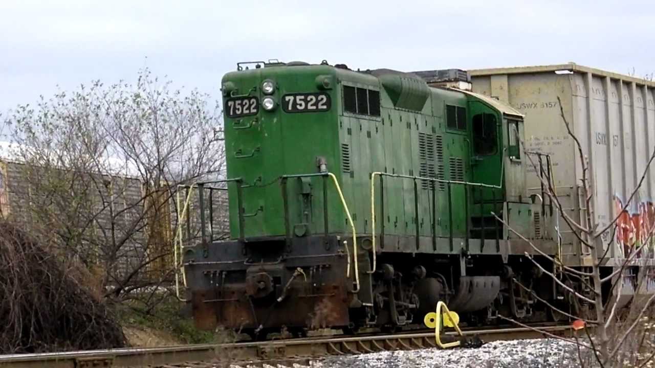Former Conrail 7522 GP10 Now Works For Waste Management