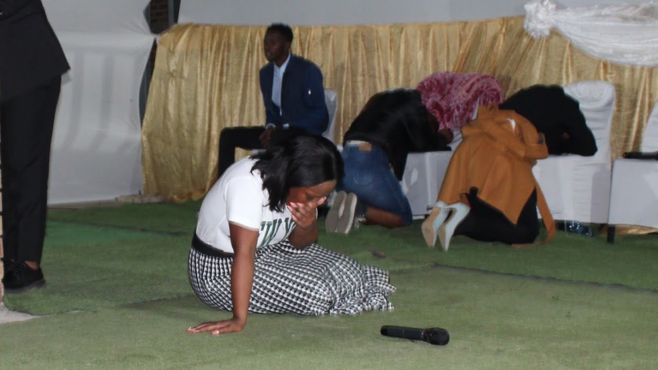 Gugu Gumbi ll Uyinkosi Yamakhosi ll MWC TV II Powerful Itende Worship