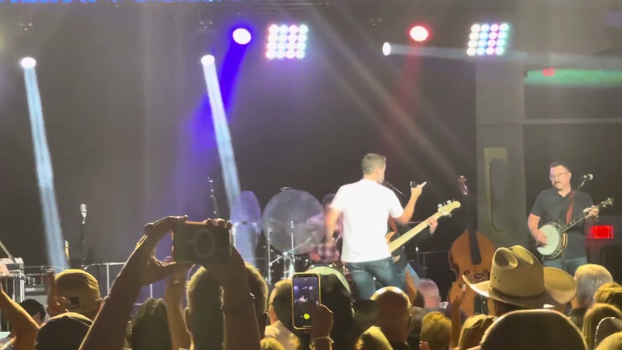 Josh Turner Would You Go With Me Florence KY 2023