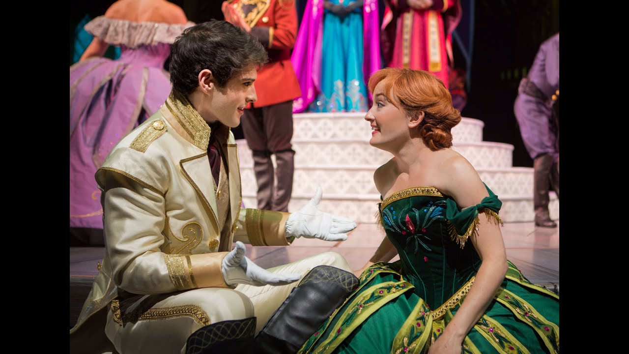 Frozen Song Love is an Open Door – Live Show - Disneyland California Resort (HD)