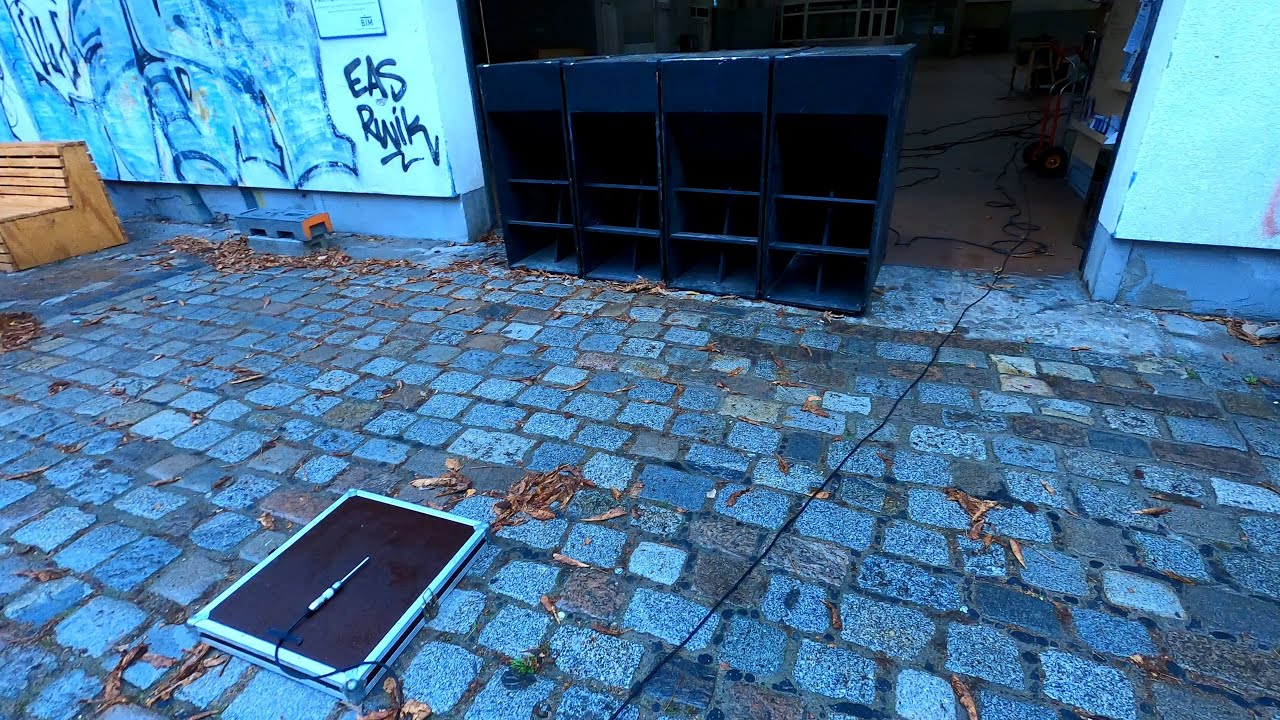Ein komplett horngeladenes DIY Sound System einstellen - Auftrag Sound!