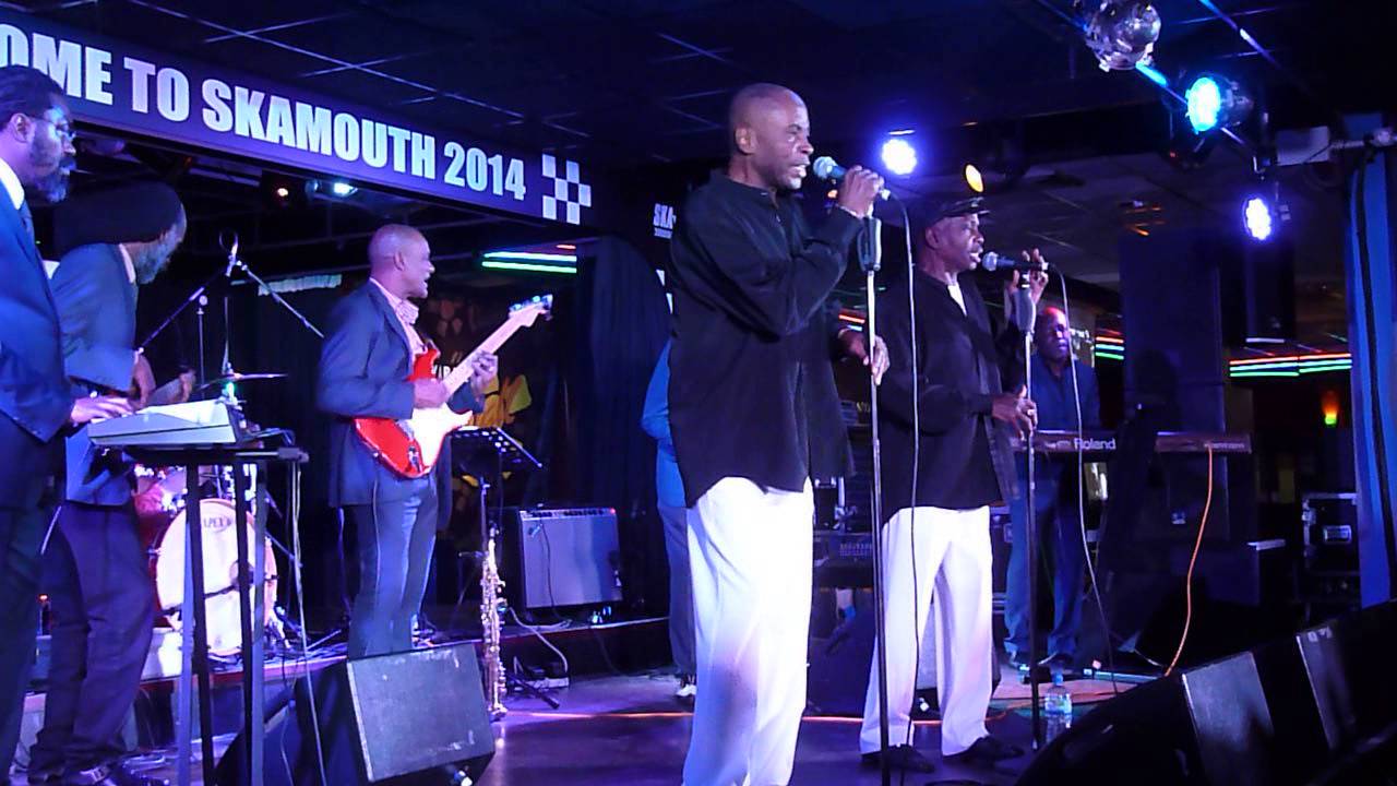 The Pioneers - Long Shot Kick de Bucket - Skamouth