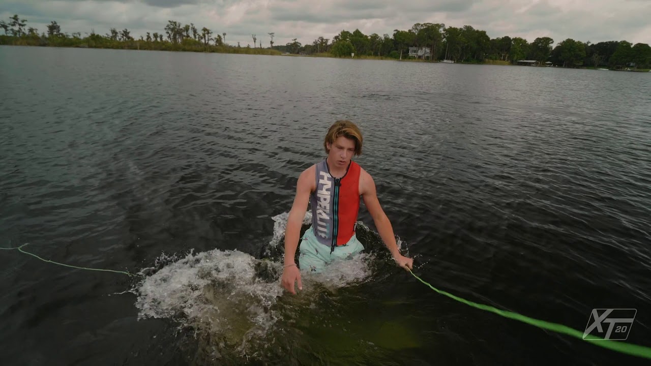 2021 MasterCraft XT20 | Product Review