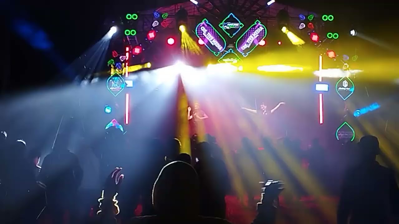 Dancer2 yg tampil di panggung dlm acara Cek Sound di Lapangan Dusun Wonorejo Desa krisik 7/2/2026