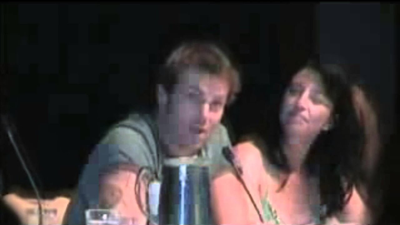Claudia Black & Michael Shanks on StarGate super panel at Dragon con 2007 Atlanta