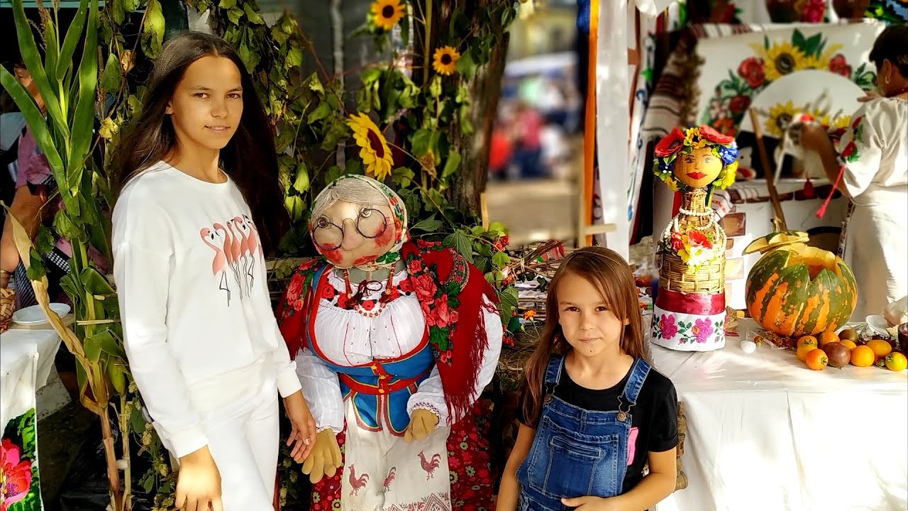 ФЕСТИВАЛЬ ДЕРУНОВ-2019 в Коростене!Почему столько людей?Мы в шоке!